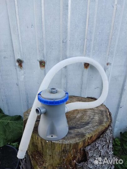 Водяной насос для бассейна