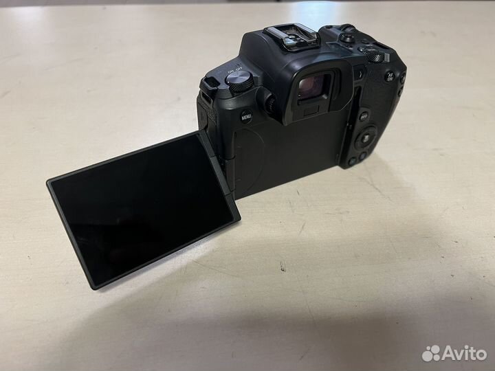 Фотоаппарат Canon eos r