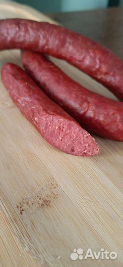 Колбаски с маралом полукопченые