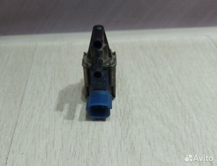 Клапан вакуумный Nissan primera P12