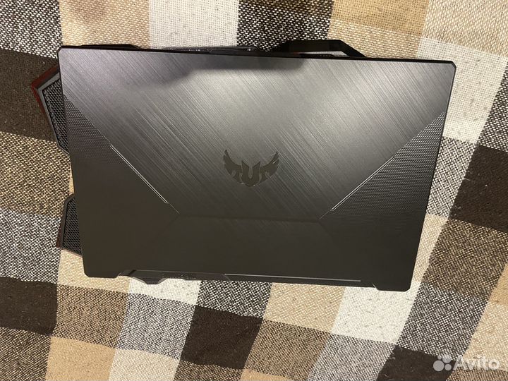 Игровой ноутбук 17.3 дюймов