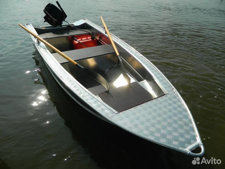Новая моторная лодка Wyatboat 390У в наличии