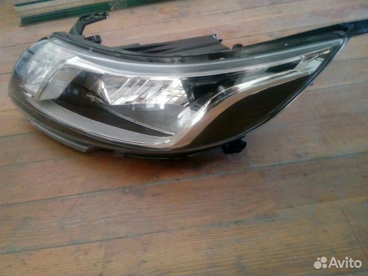 Фара левая Киа Рио 10-14 г. в