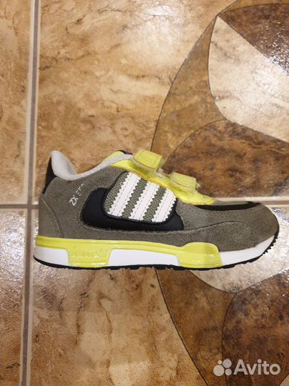 Кроссовки детские adidas