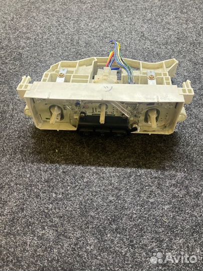 Блок управления климат-контролем (печкой )