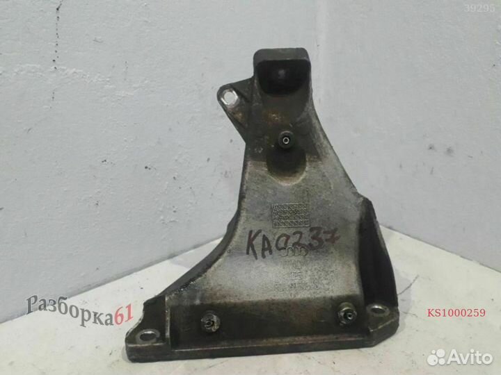 Кронштейн двигателя volkswagen passat B5+ Правый