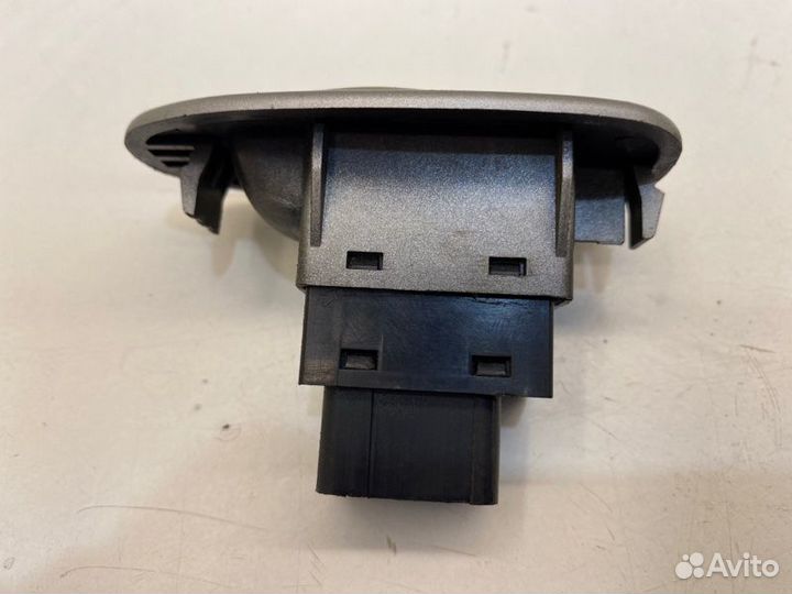 Кнопка стеклоподъемника задняя правая Kia Spectra