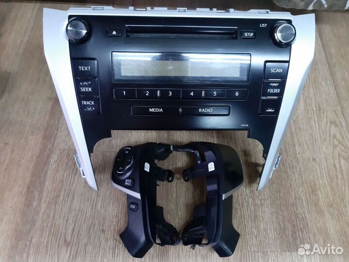 Toyota Camry 50 шгу магнитола,кнопки