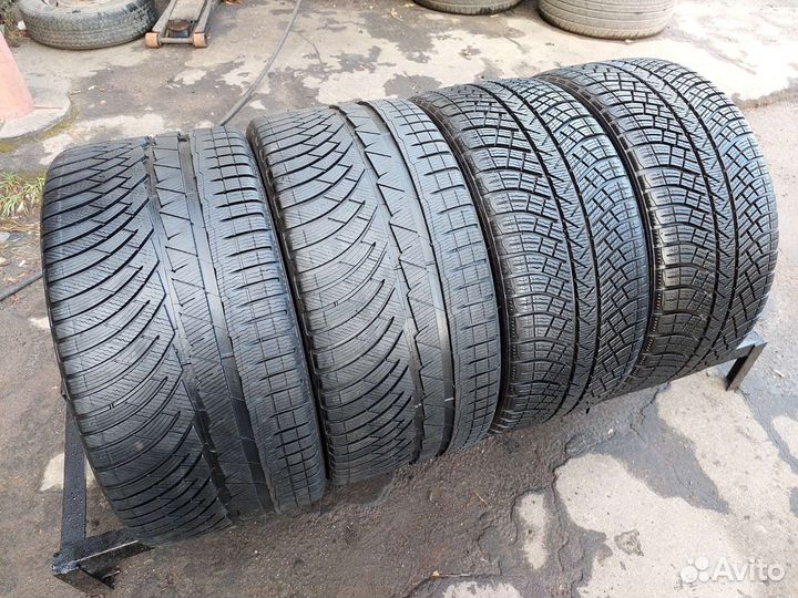 Michelin Pilot Alpin PA4 245/35 R20 и 275/30 R20 97W