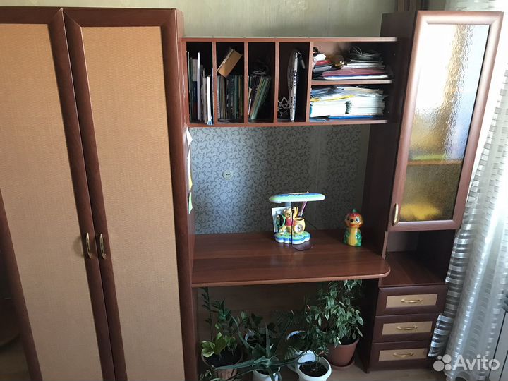 Рабочий стол для школьника