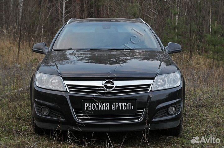 Накладки на передние фары Opel Astra (под покраску