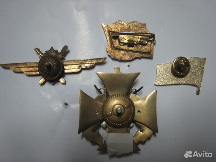 Нагрудные знаки