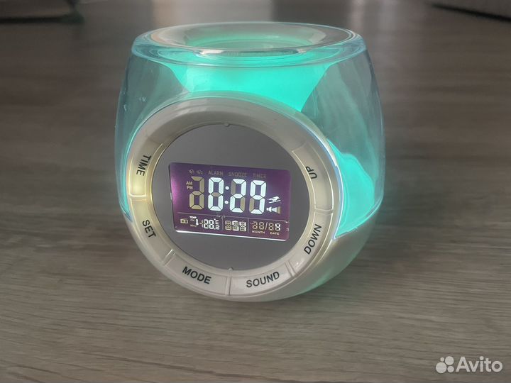 Ночник-диффузор с часами, музыкой и подсветкой