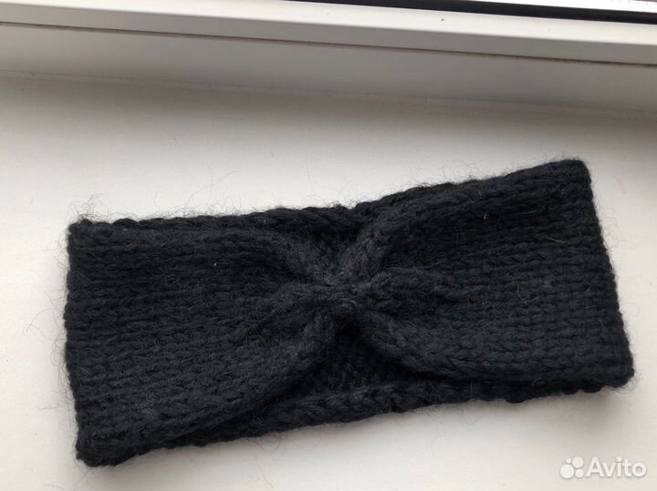 Повязка на голову вязаная