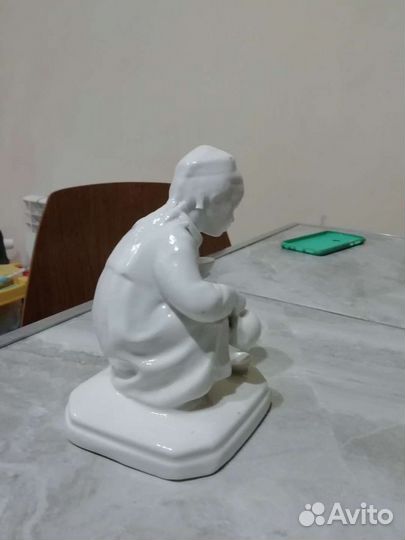 Фарфоровые статуэтки