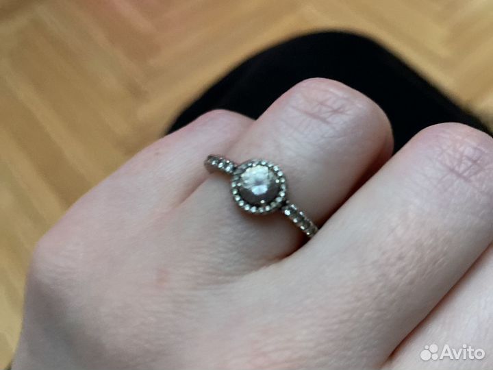 Кольцо Pandora