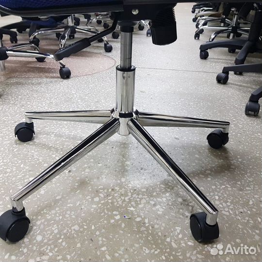 Компьютерное офисное кресло Бюрократ