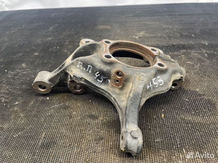 Кулак поворотный левый мазда 6 gj