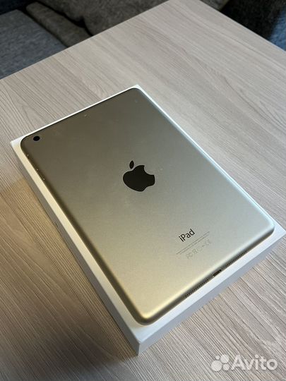 Планшет Apple iPad Mini 3, 16 гб