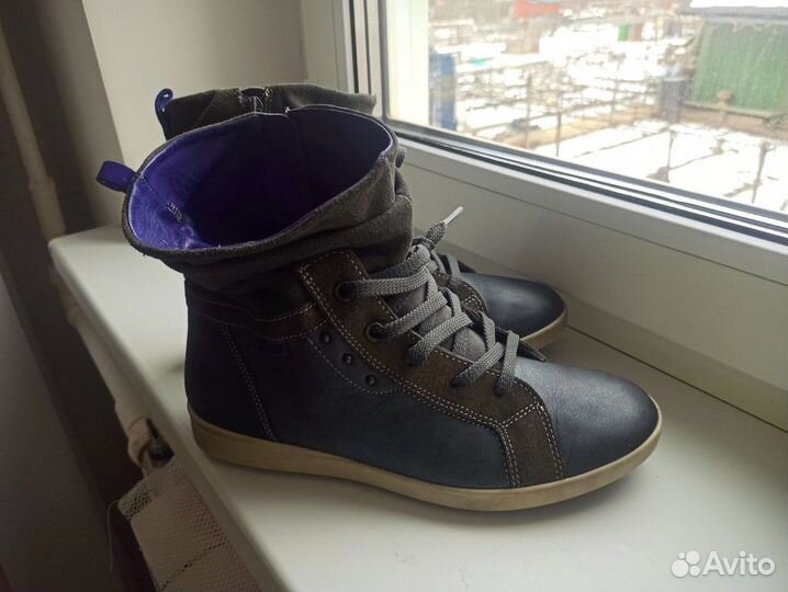 Кроссовки uniqlo 39 в идеале