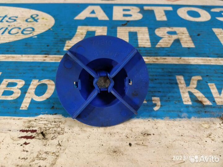 Болт крепления запаски Nissan Primera P12 01-08