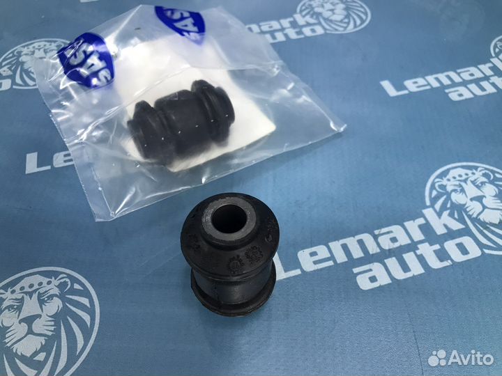 Сайлентблок рычага передний Audi A3