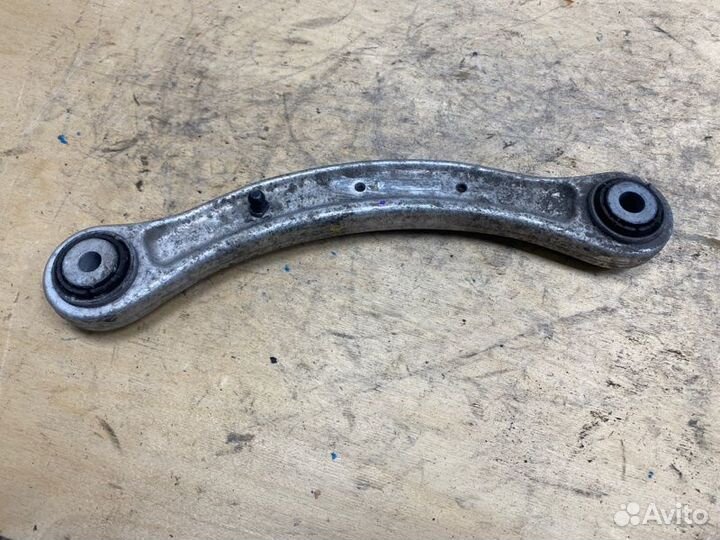 Рычаг подвески нижний задний Audi Q7 4L 2010