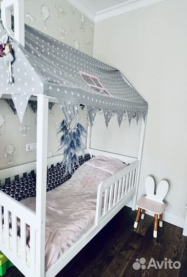 Детская кровать домик