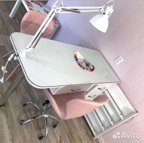 Аренда маникюрного стола