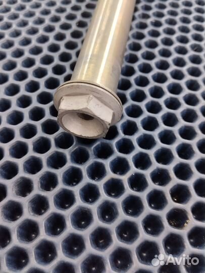 Mv agusta F3 Brutale Dragster 800 675 ось маятника