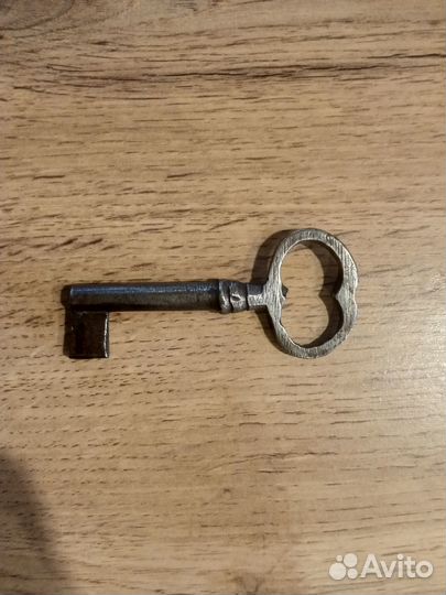 Ключ старинный