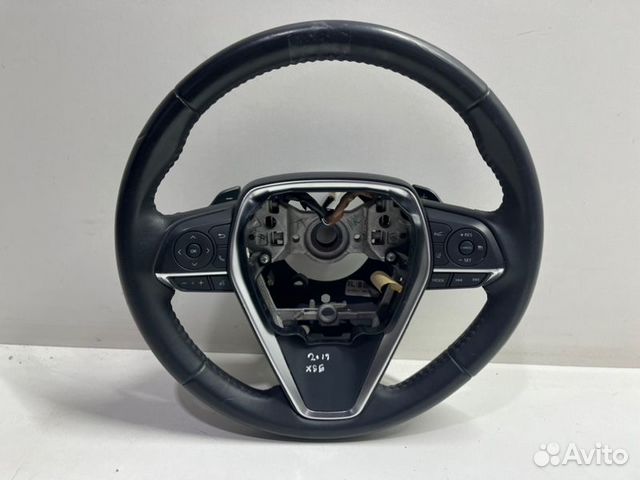 Рулевое колесо левое Toyota Camry V70/V75