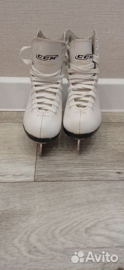Коньки фигурные детские CCM Pirouette