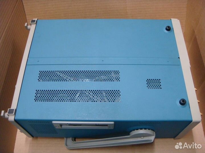 Tektronix DG2040 в коллекцию