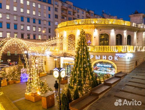 Бариста в кофейню