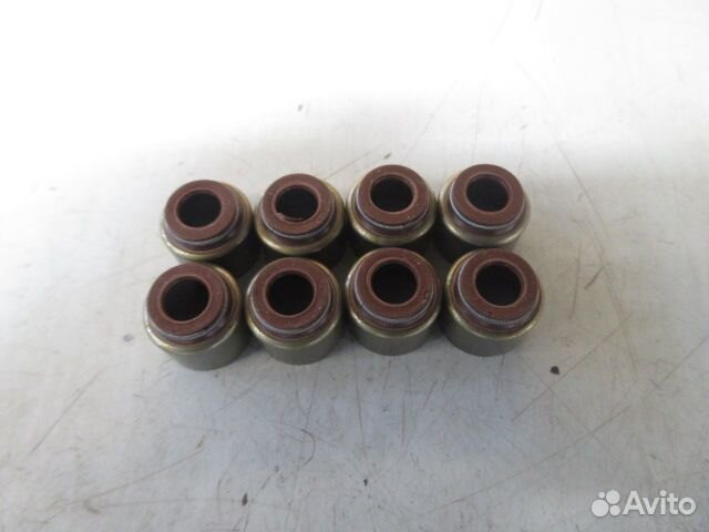 Колпачок маслосъемный / Сальник клапана для двигат