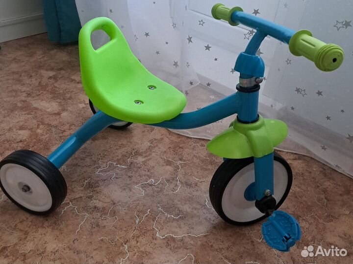 Детский велосипед трёхколёсный