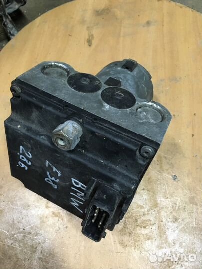 Блок ABS BMW 7 E38 0265213010