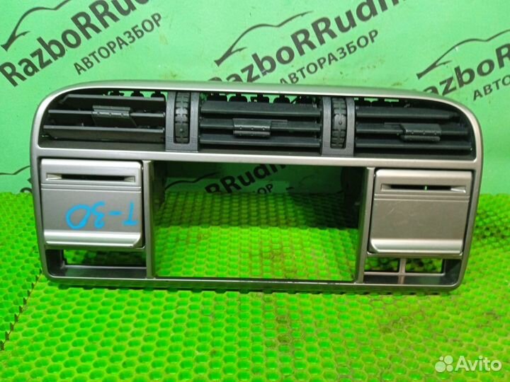 Рамка магнитолы Nissan X-Trail