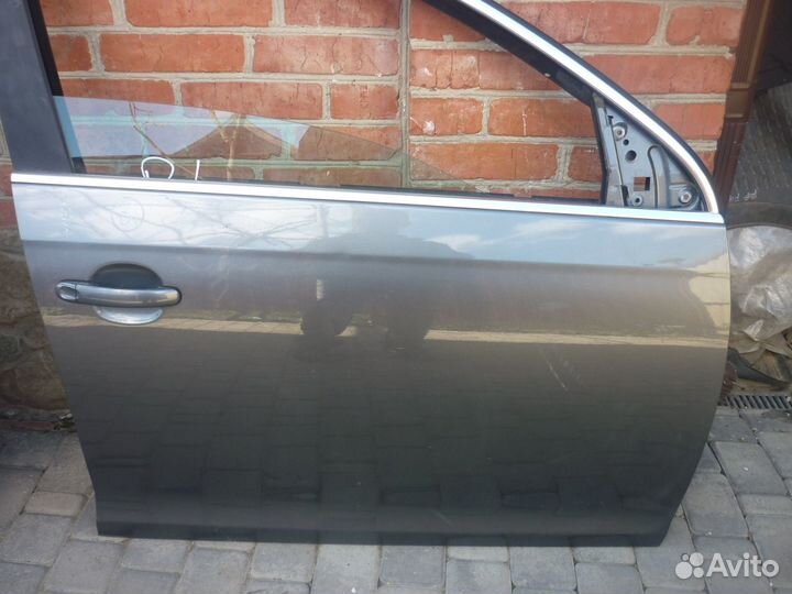 Дверь передняя задняя на фольксваген джетта 5