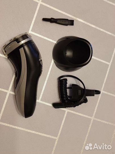Электробритва Philips PT860 PowerTouch