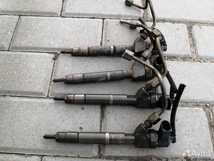 Топливная Форсунка мерседес Спринтер Вито OM611