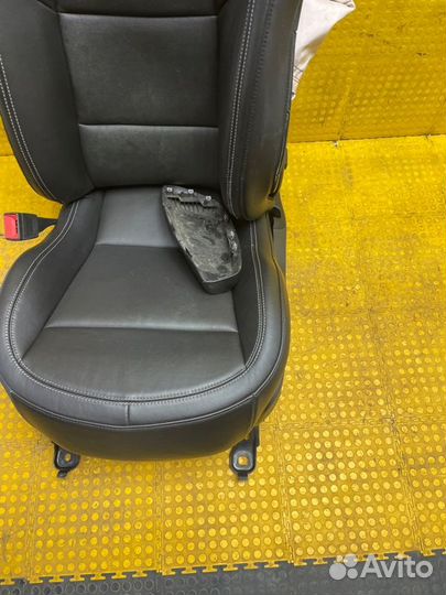 Сидение правое Chevrolet Corvette LT1 2014