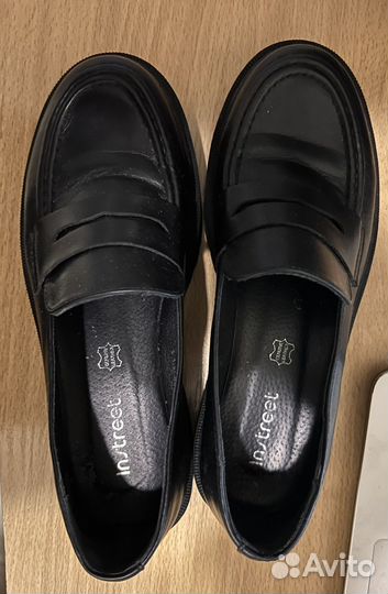 Лоферы черные 38