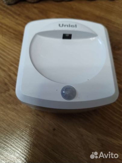 Светильник с датчиком движения