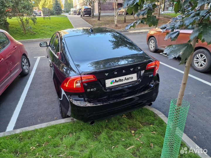 Volvo S60 2.0 AT, 2015, 130 000 км