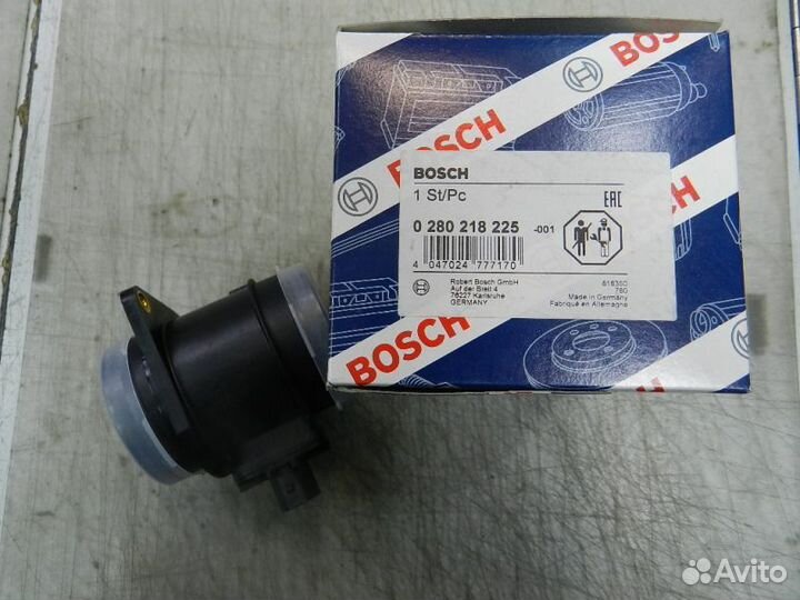 Датчик массового расхода воздуха Bosch для Приоры