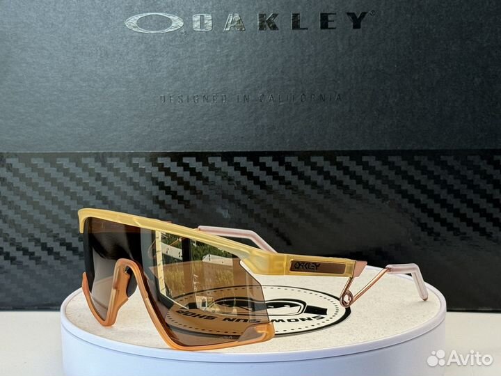 Солнцезащитные очки Oakley bxtr Metal Bronze