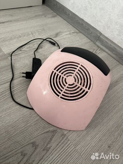 Вытяжка для маникюра