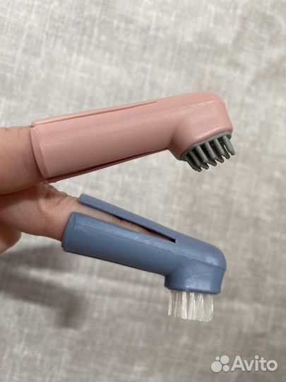 Зубная щетка напальчник для собак